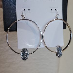 NWT KENDRA SCOTT PLATINUM DRUSY SILVER HOOP EARRINGS